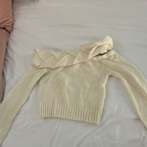 COPY - Off the shoulder twisted cropped sweater